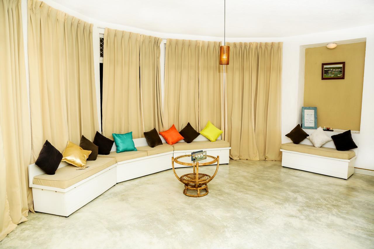 Che'S Villa Kandy Bagian luar foto