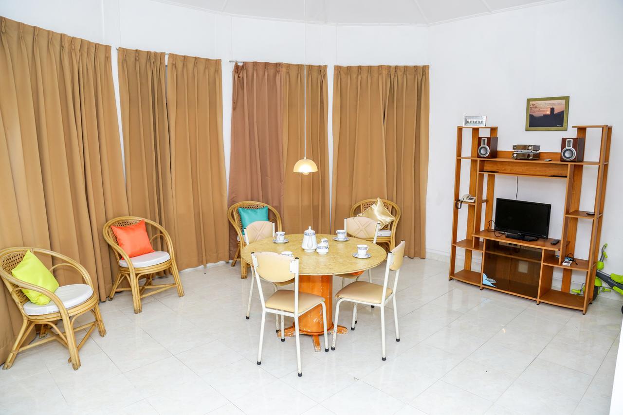 Che'S Villa Kandy Bagian luar foto