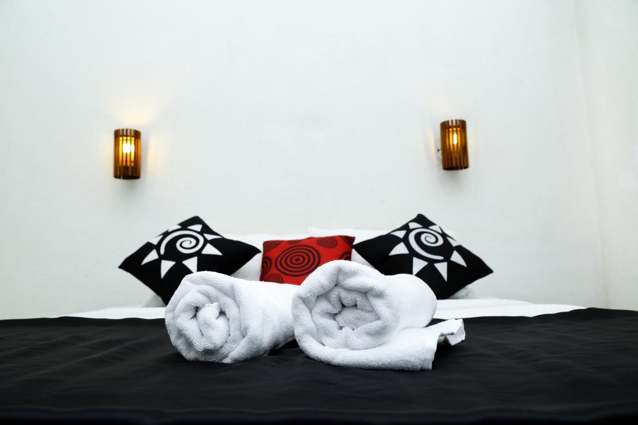 Che'S Villa Kandy Bagian luar foto